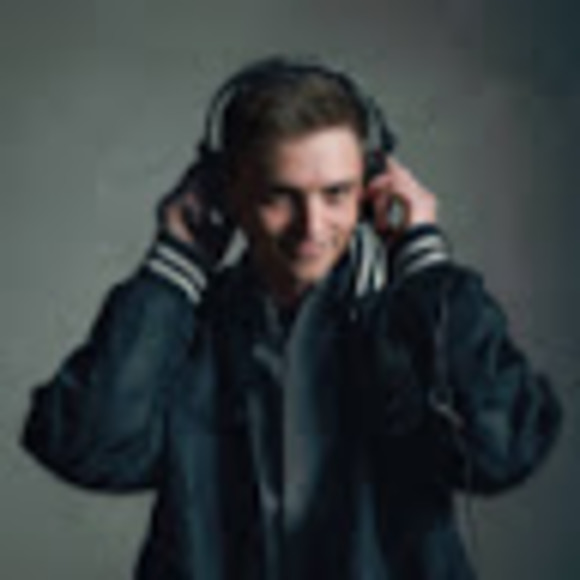 Meet your Posher, Scott - Picture 1 of 1